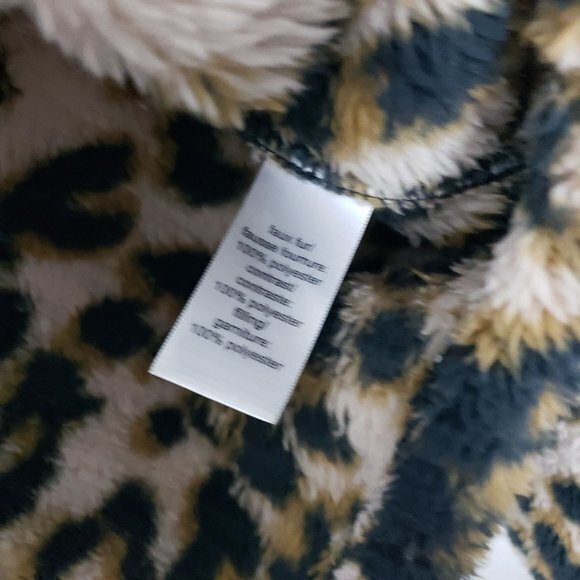 Maurices Size 2X Cheetah Print Snap Button Front/Side Pockets Pullover Jacket - Picture 5 of 6